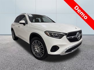 Certified 2025 Mercedes-Benz GLC 300 4MATIC image 1