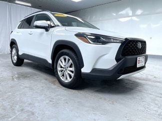 Certified 2022 Toyota Corolla Cross LE image 1