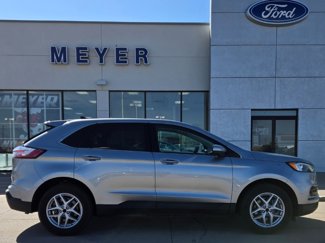 Used 2024 Ford Edge SEL image 1