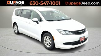 Used 2023 Chrysler Voyager LX image 1