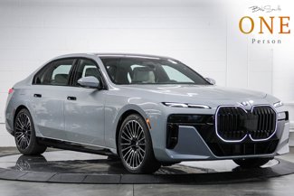 New 2026 BMW 750e xDrive image 1