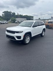 New 2025 Jeep Grand Cherokee Laredo X image 1