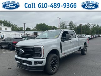 New 2025 Ford F350 4x4 Crew Cab Super Duty image 1