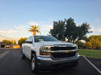 Used 2017 Chevrolet Silverado 1500 LT w/ Trailering Package image 1