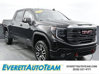 Used 2024 GMC Sierra 1500 AT4 w/ AT4 Preferred Package image 1