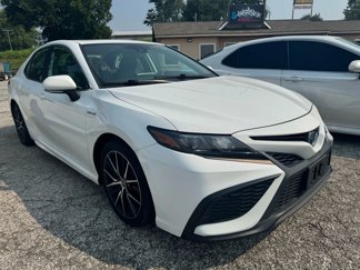 Used 2021 Toyota Camry SE w/ Audio Upgrade Package image 1