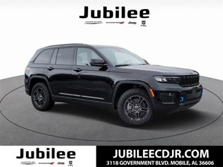 New 2025 Jeep Grand Cherokee Trailhawk image 1