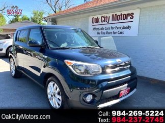 Used 2018 Kia Soul + image 1