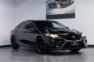 Used 2019 Toyota Camry SE image 1
