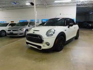 Used 2017 MINI Cooper S image 1