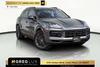 Used 2024 Porsche Cayenne S image 1
