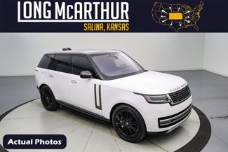 Used 2024 Land Rover Range Rover SE image 1