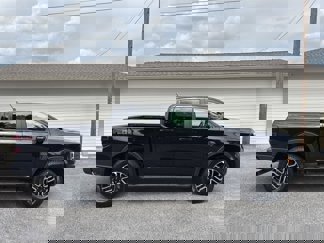 Used 2025 Ford Ranger Lariat w/ FX4 Off-Road Package image 1