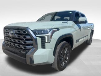 Used 2025 Toyota Tundra Platinum image 1