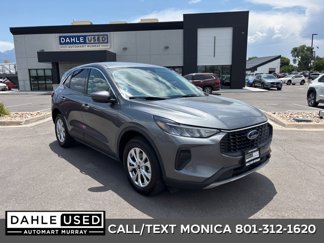 Used 2023 Ford Escape Active image 1