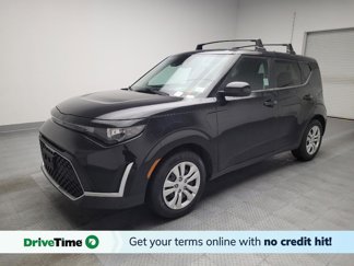 Used 2023 Kia Soul LX image 1
