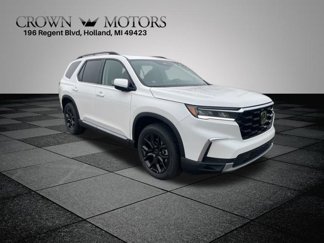 New 2025 Honda Pilot Touring image 1