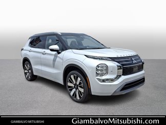 New 2025 Mitsubishi Outlander SEL image 1