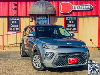 Used 2022 Kia Soul LX image 1