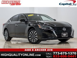 Used 2023 Nissan Altima 2.5 SV image 1