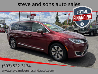 Used 2017 Chrysler Pacifica Platinum image 1
