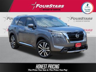 New 2025 Nissan Pathfinder Platinum image 1