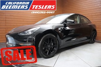 Used 2023 Tesla Model 3 Standard Range image 1
