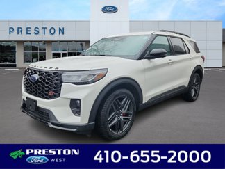 New 2025 Ford Explorer ST image 1