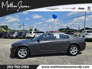 Used 2022 Dodge Charger SXT image 1