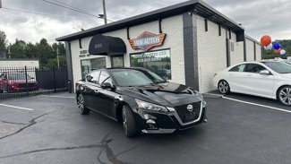 Used 2019 Nissan Altima 2.5 Platinum image 1
