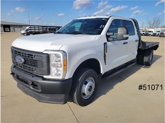 Used 2023 Ford F350 XL image 1