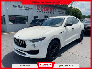 Used 2021 Maserati Levante GranLusso image 1
