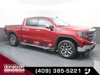 New 2025 GMC Sierra 1500 SLT image 1