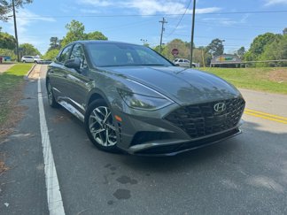 Used 2022 Hyundai Sonata SEL w/ Convenience Package image 1