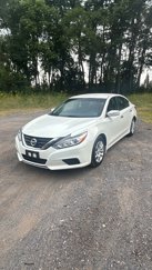 Used 2017 Nissan Altima 2.5 S image 1