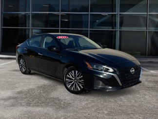 Used 2023 Nissan Altima 2.5 SV image 1