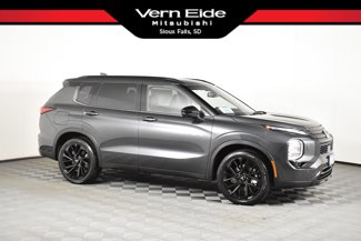 New 2025 Mitsubishi Outlander SEL Black Edition image 1