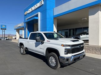New 2025 Chevrolet Silverado 3500 LT image 1