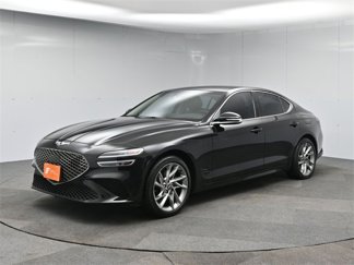 Used 2022 Genesis G70 2.0T image 1