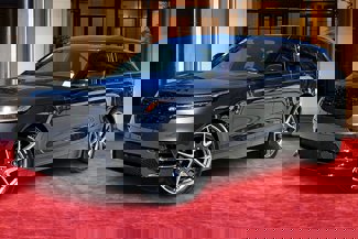 New 2026 Land Rover Range Rover Velar Dynamic SE image 1