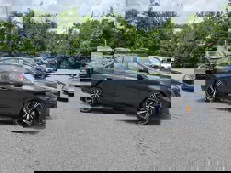 New 2026 BMW 550e xDrive image 1