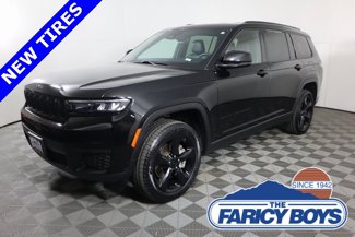 Used 2023 Jeep Grand Cherokee L Laredo image 1