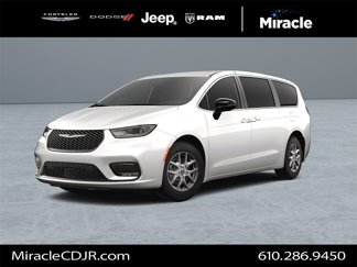New 2025 Chrysler Pacifica Select image 1