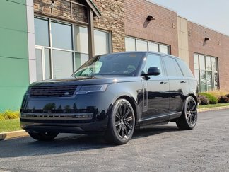 New 2025 Land Rover Range Rover SE image 1