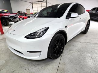 Used 2021 Tesla Model Y Long Range image 1