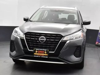 Used 2024 Nissan Kicks SV image 1
