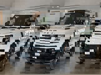 Used 2024 Land Rover Defender 90 X-Dynamic SE image 1