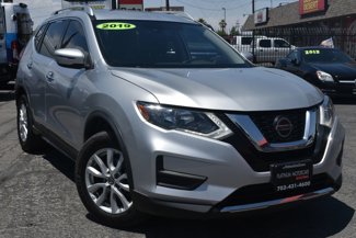 Used 2019 Nissan Rogue SV image 1