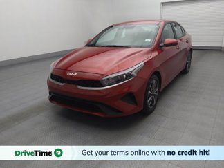 Used 2023 Kia Forte LXS image 1