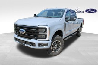 New 2026 Ford F250 4x4 Crew Cab Super Duty image 1